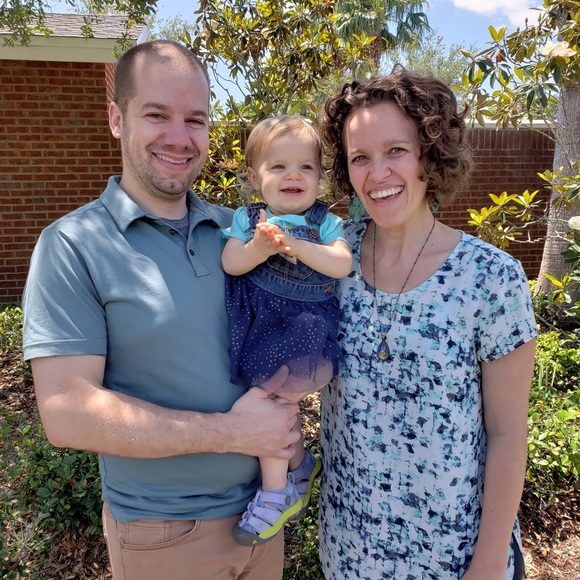 Meet your Posher, Lauren - Picture 1 of 2